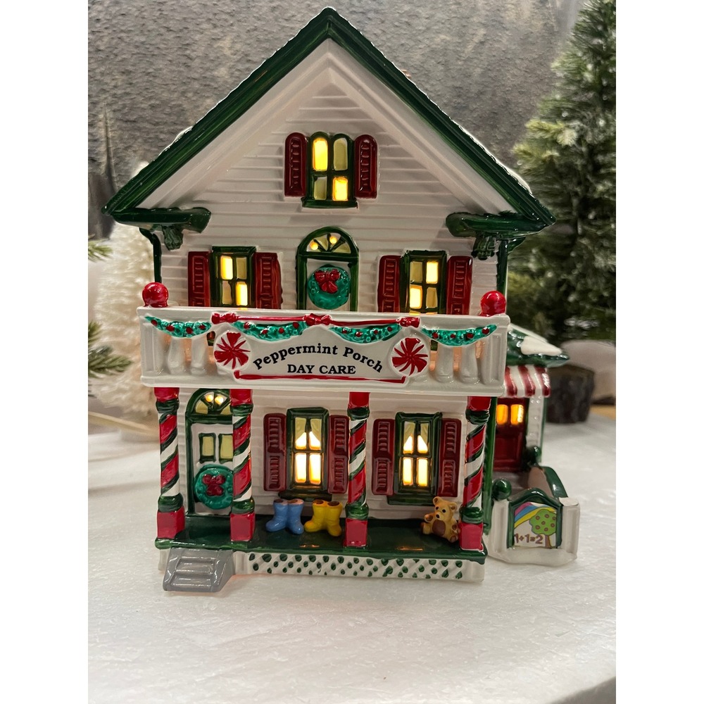 Dept 56 PEPPERMINT PORCH DAYCARE Village with bonus Candycane Fence and Arbor